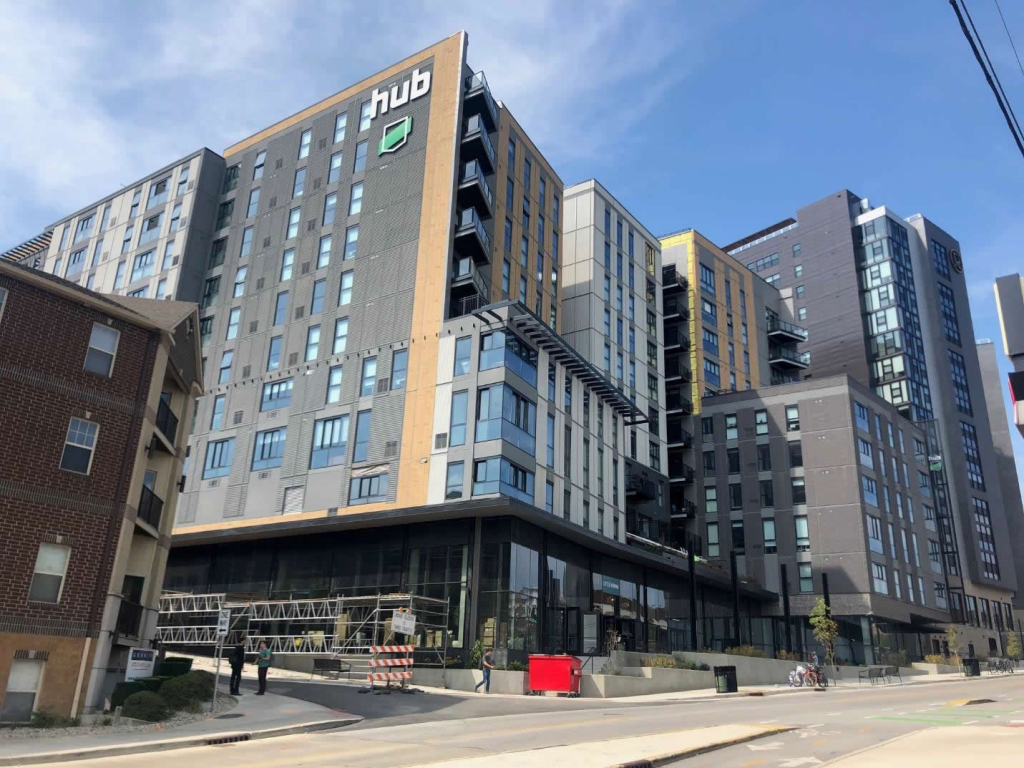 Exterior view of Hub State Street.