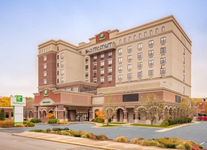 Exterior View of the Holiday Inn City Centre Lafayette. 